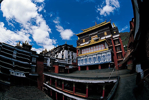 cau lo khung 2 ngay